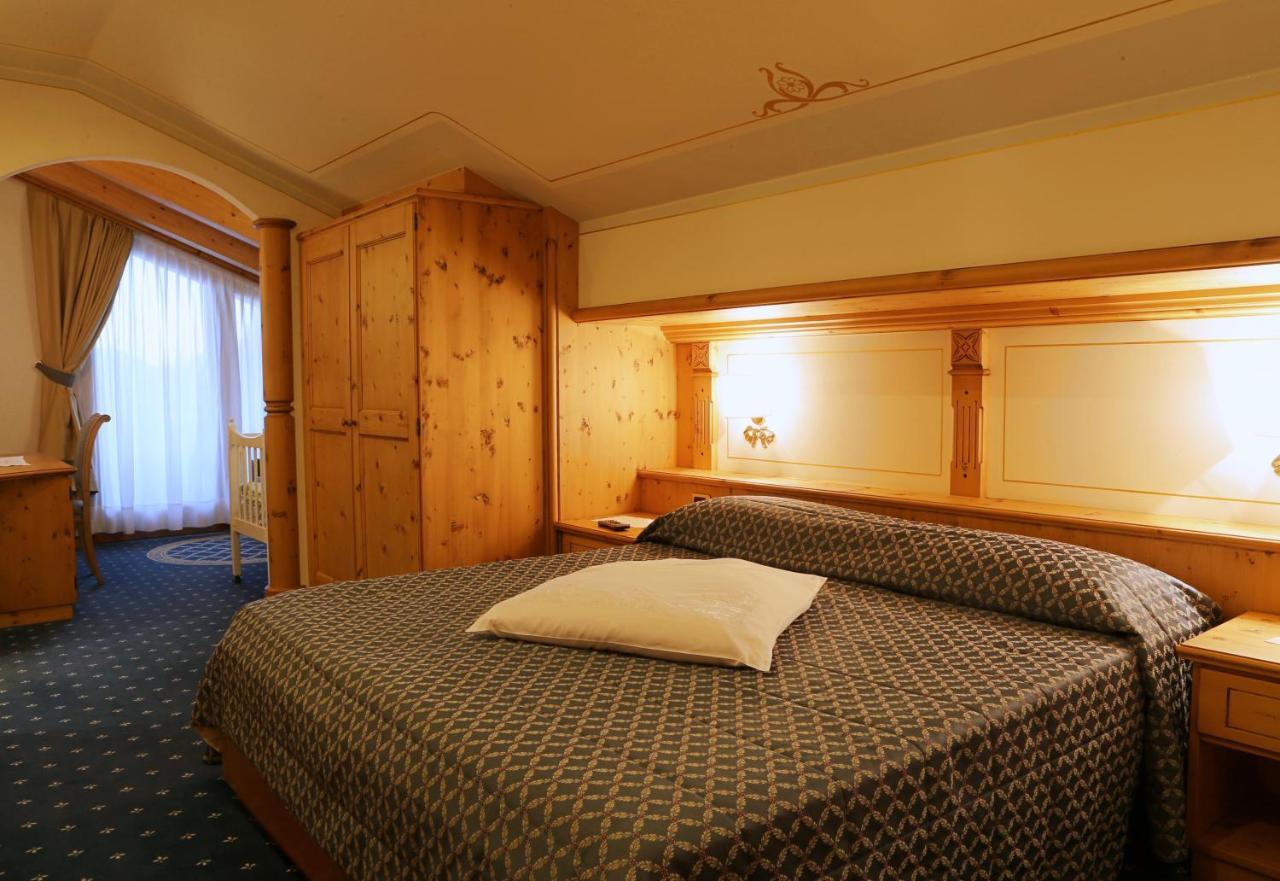 Hotel Belvedere Srl Фай дела Паганела Екстериор снимка