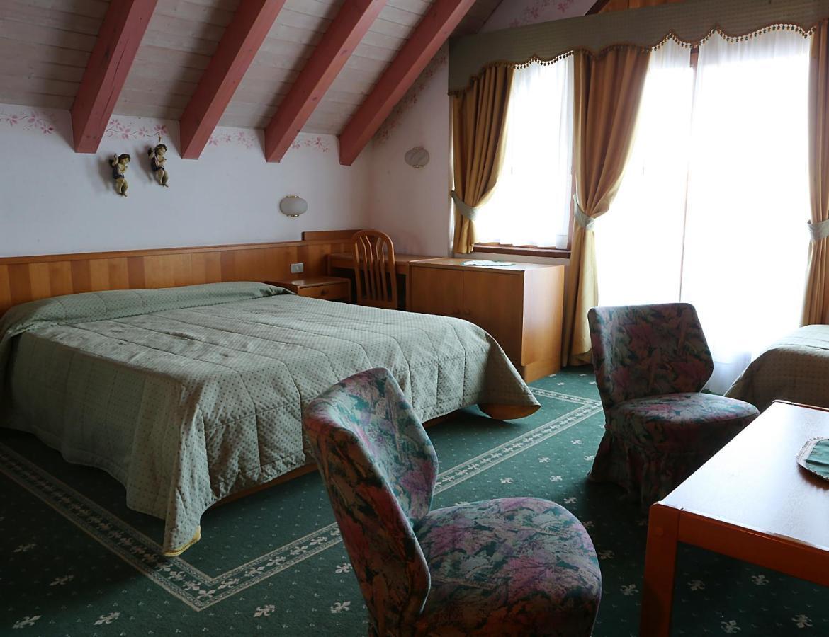 Hotel Belvedere Srl Фай дела Паганела Екстериор снимка