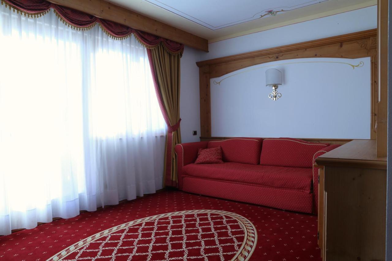 Hotel Belvedere Srl Фай дела Паганела Екстериор снимка